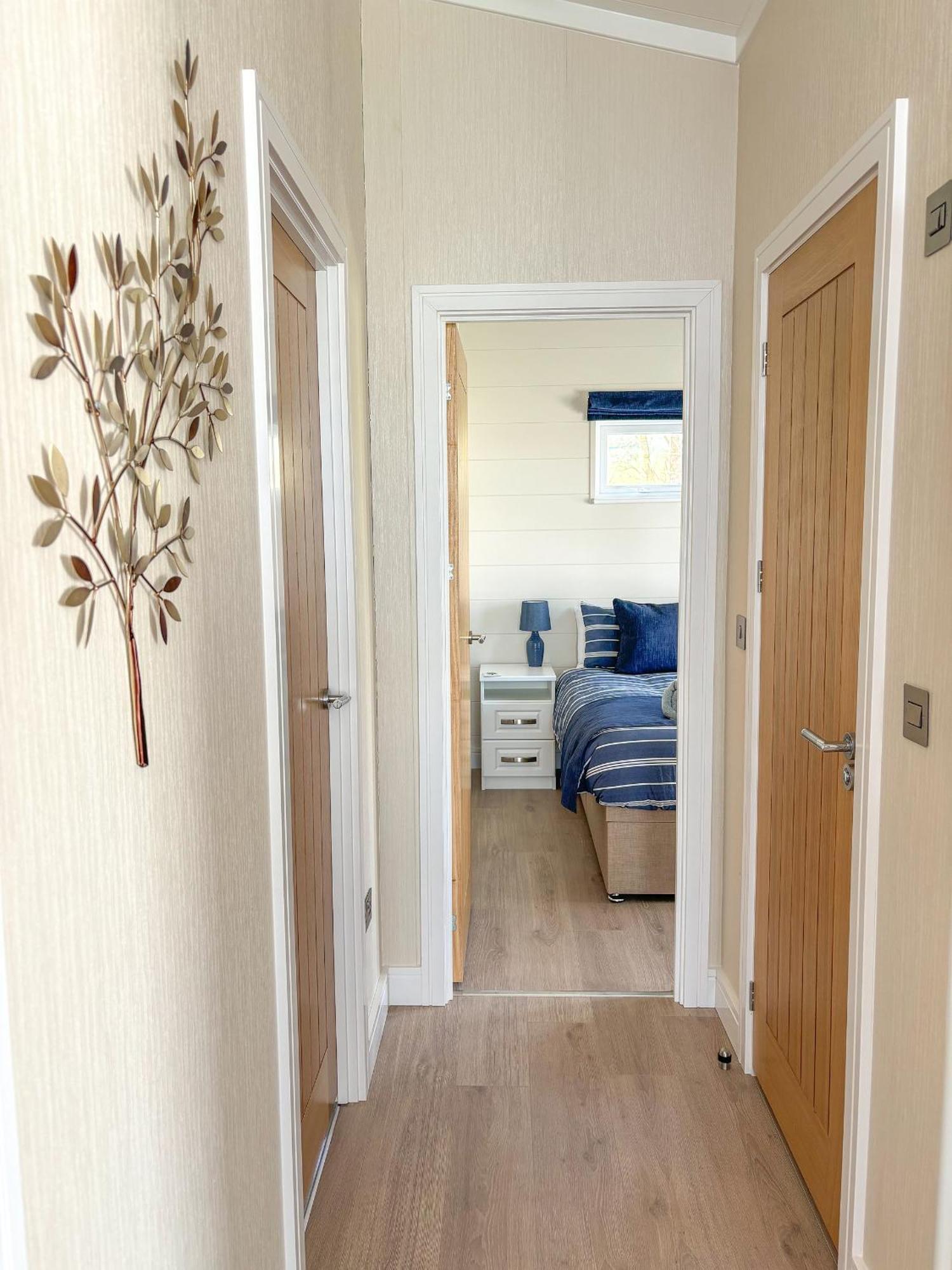 9 Creek Ringstead * Dorchester